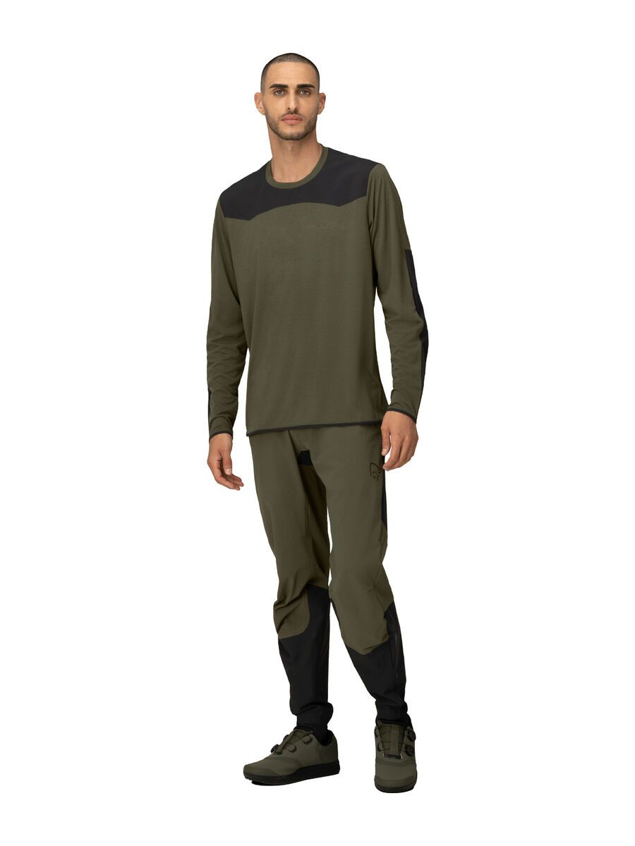 Norrona skibotn equaliser tech Long sleeve M's, olive night - Bild 3