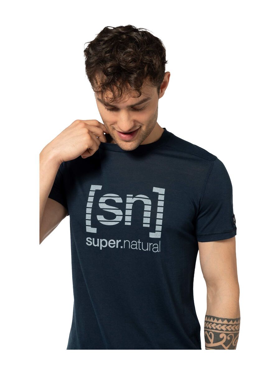 super.natural Grid Logo Tee Herren, blueberry/vapor grey - Bild 4