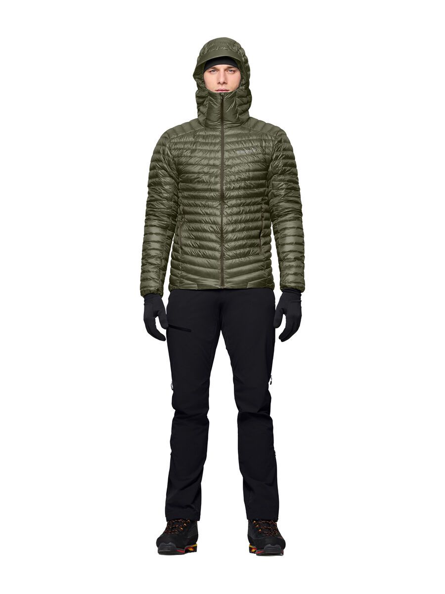 Norrona trollveggen down800 super light Hood M's, deep lichen green - Bild 4