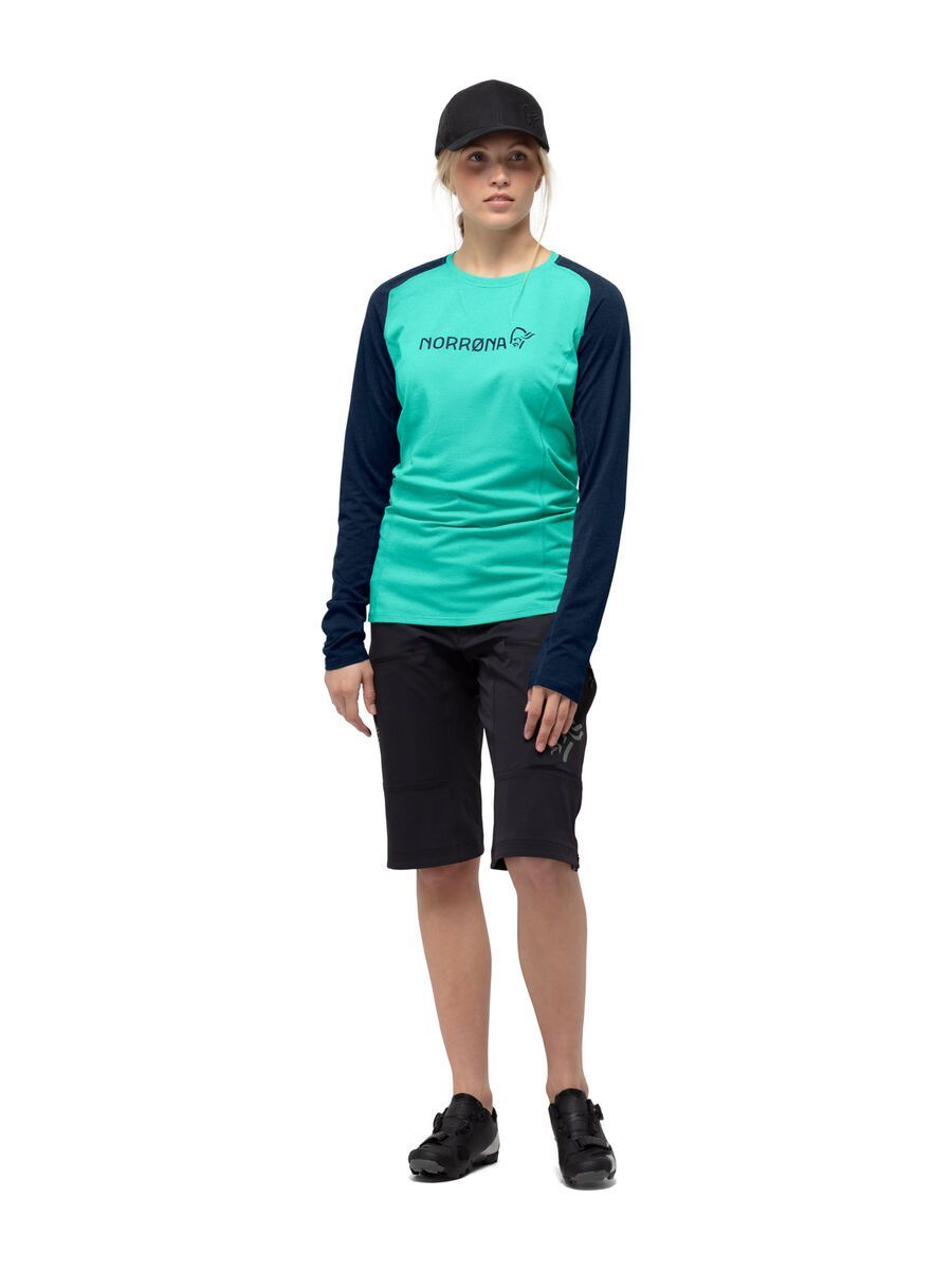 Norrona fjørå equaliser lightweight Long Sleeve W's, arcadia/indigo night - Bild 3