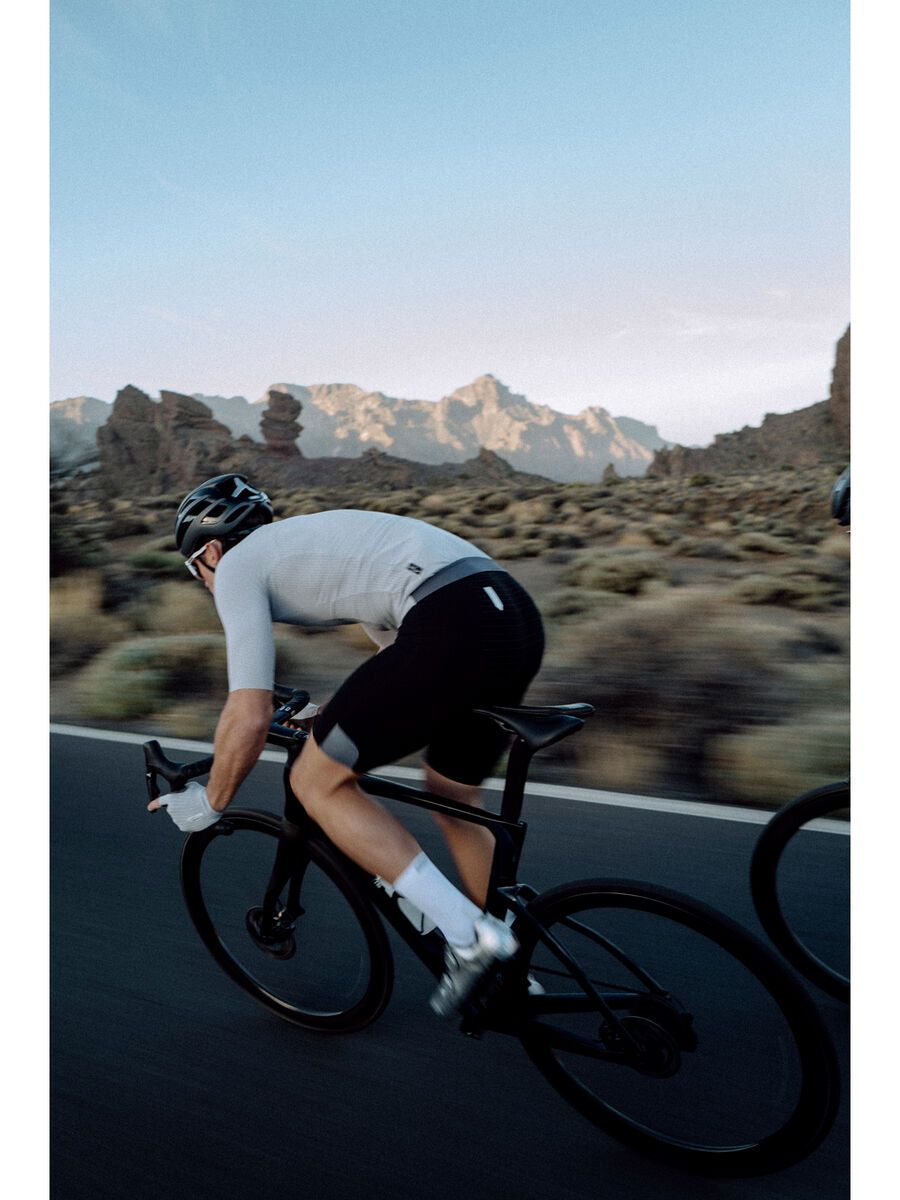 Q36.5 Unique Pro Bib Shorts, schwarz - Bild 9