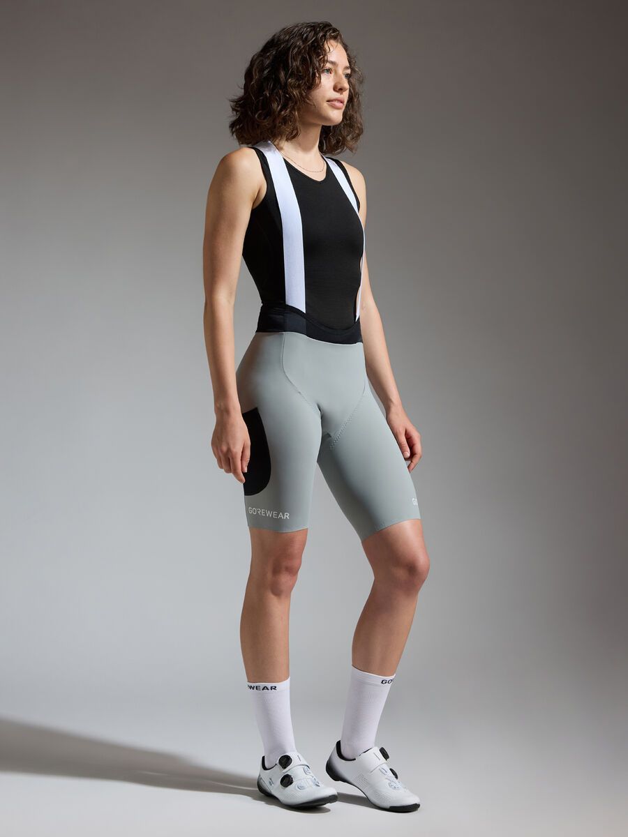 GOREWEAR Spinshift Cargo kurze Trägerhose Damen, lab gray - Bild 5