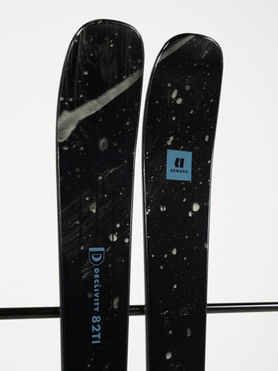 Armada Declivity 82 TI + Strive 11 - Bild 5