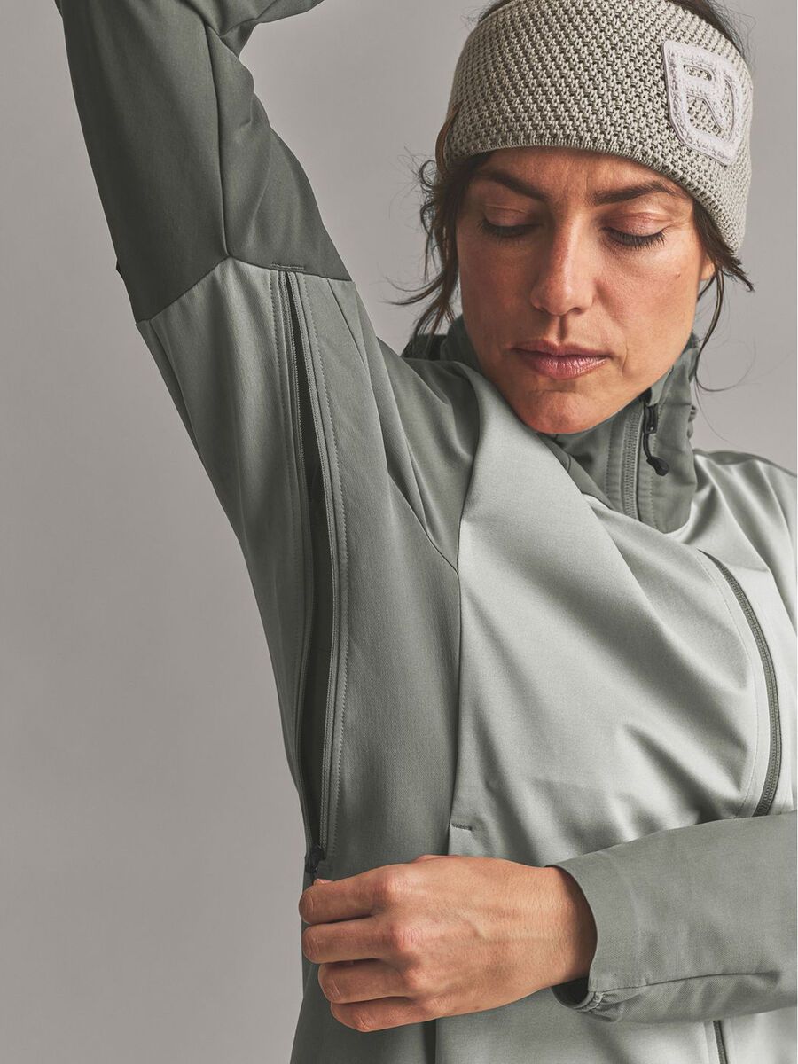 Ortovox Ortler Softshell Plus Jacket W, green sage - Bild 6