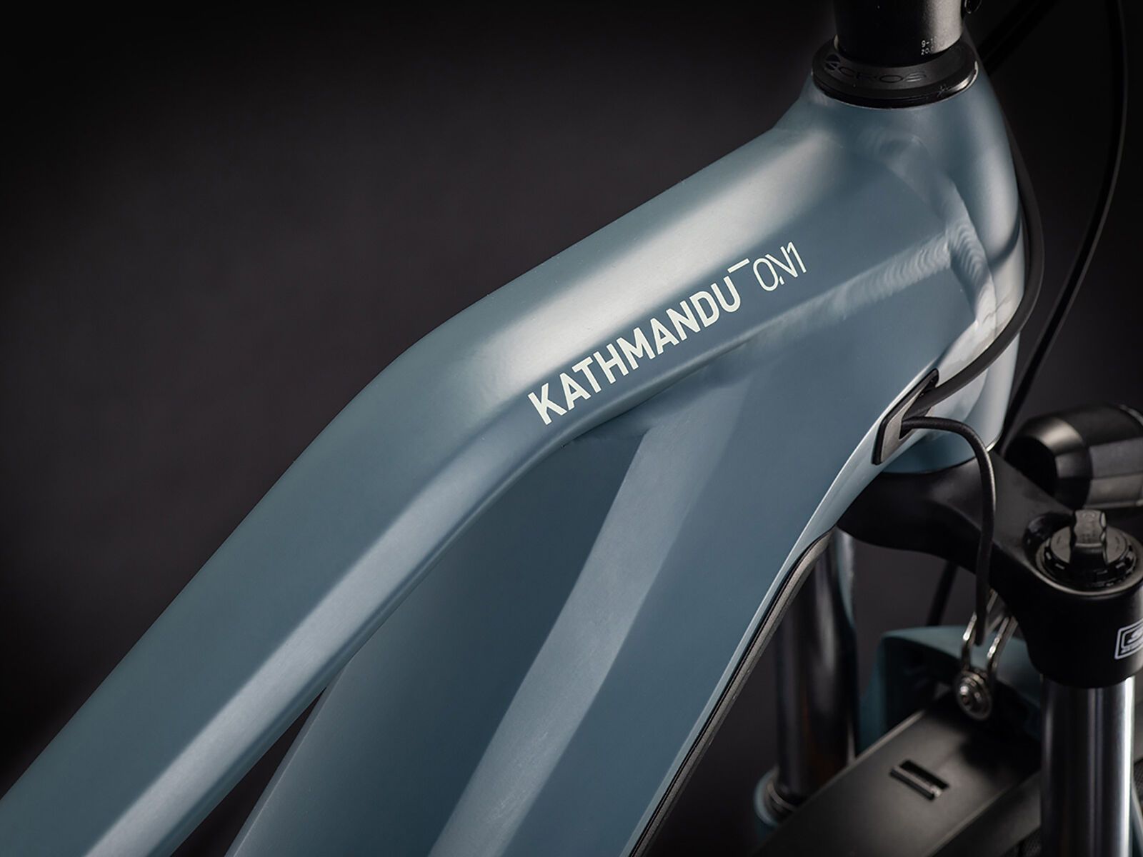 Cube Kathmandu Hybrid ONE 500 Trapeze, blue´n´red - Bild 2