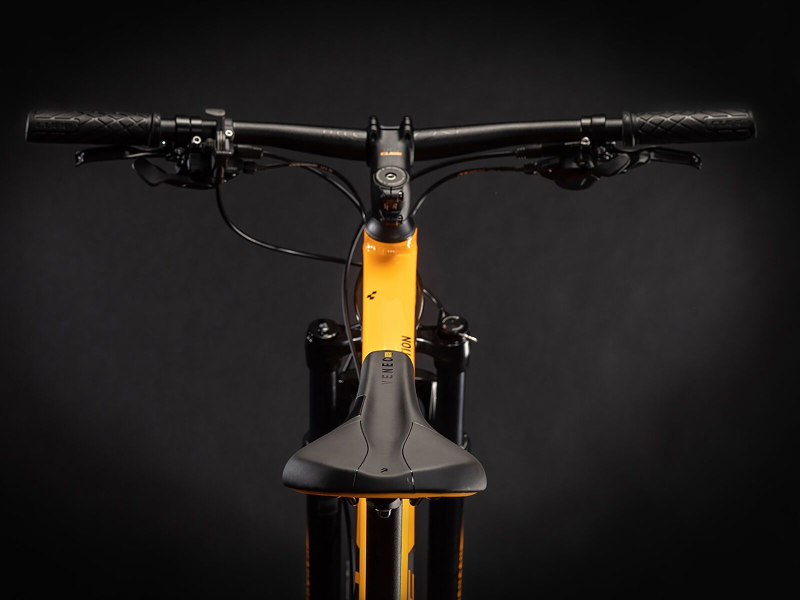 Cube Attention 29, amber´n´black - Bild 5