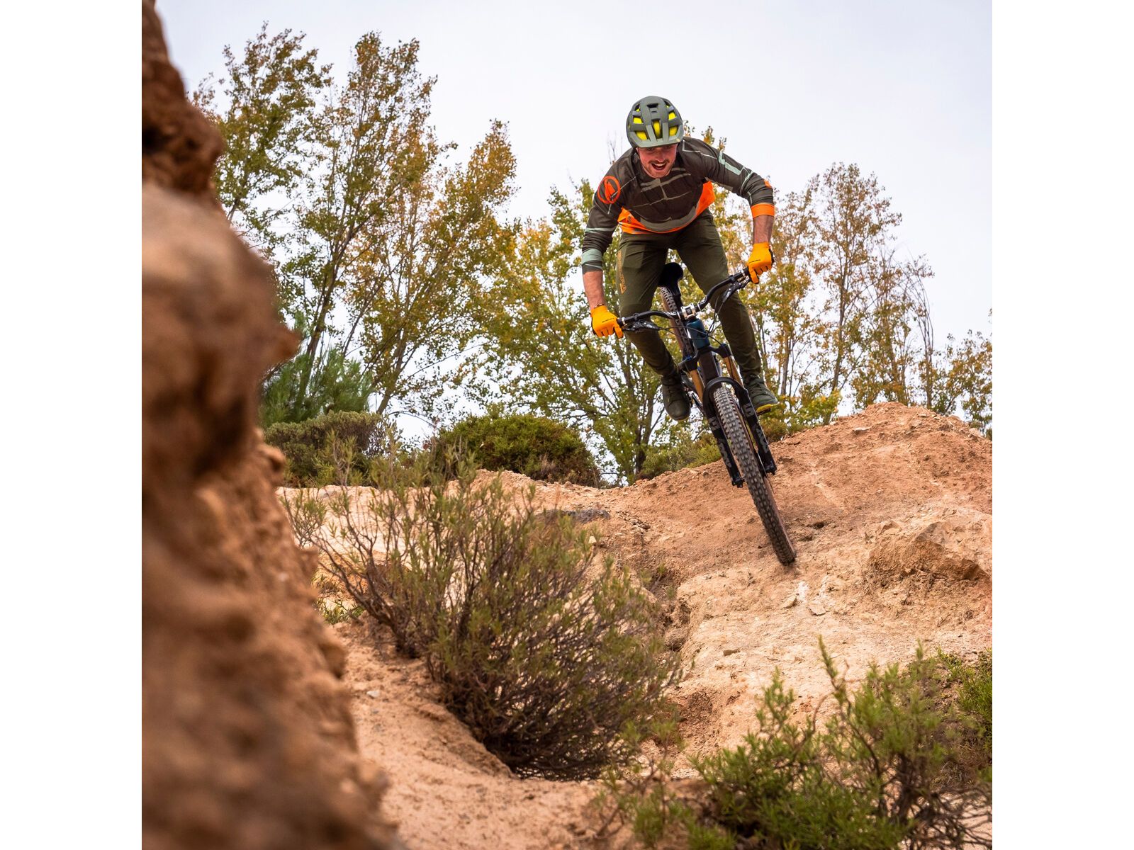 Endura MT500 Druck T-Shirt LTD (langarm), olivgrün - Bild 10