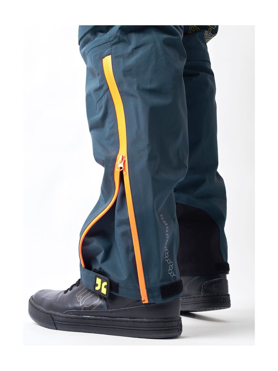 dirtlej DirtSuit Core Edition, steel blue/orange - Bild 9