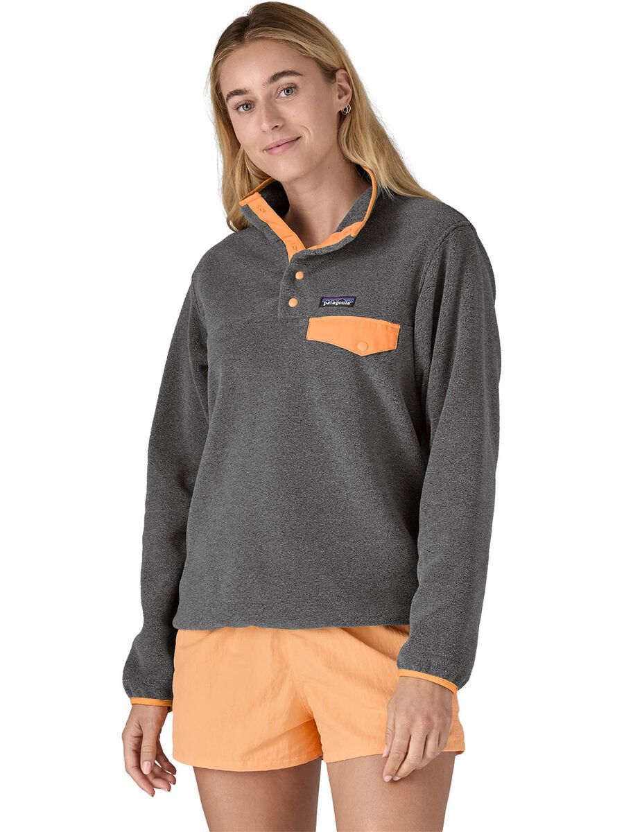 Patagonia Women's Lightweight Synchilla Snap-T Pullover, nickel w/vivid apricot - Bild 2