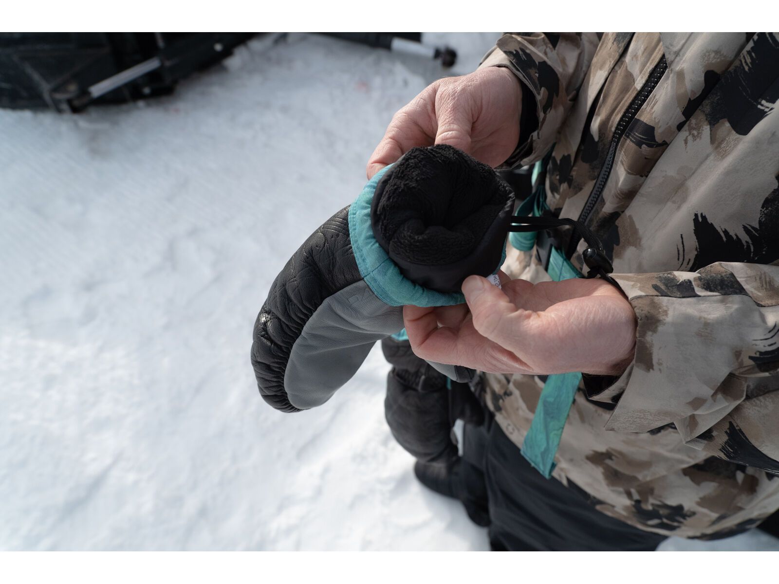 Dakine Team Voyager Mitt, chris benchetler - Bild 5