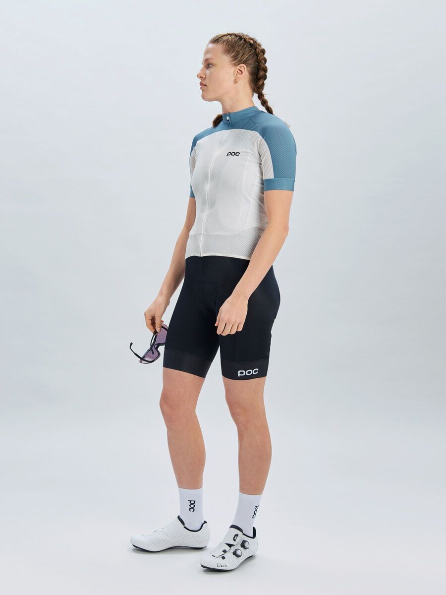 POC W's Essential Road Logo Jersey, okenite off-white/calcite blue - Bild 7