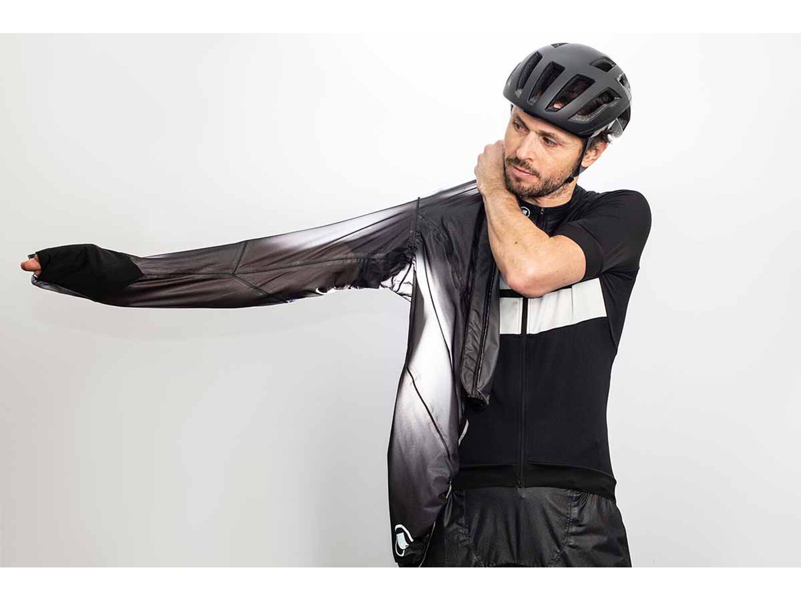 Endura FS260-Pro Adrenaline Race Cape II, neon-blau - Bild 4