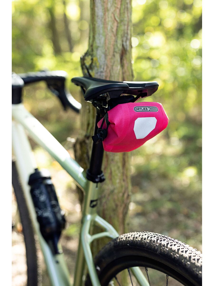 ORTLIEB Micro-Bag Cyber 0,5 L, pink - Bild 15