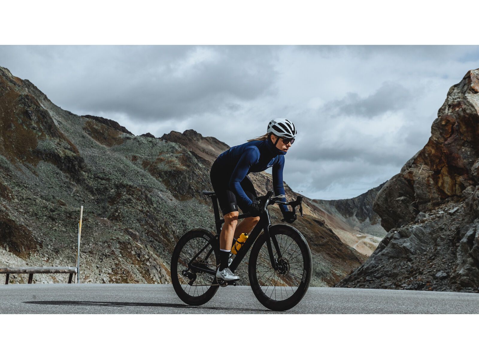 Le Col Long Tech Wool Cycling Socks, navy/white - Bild 2