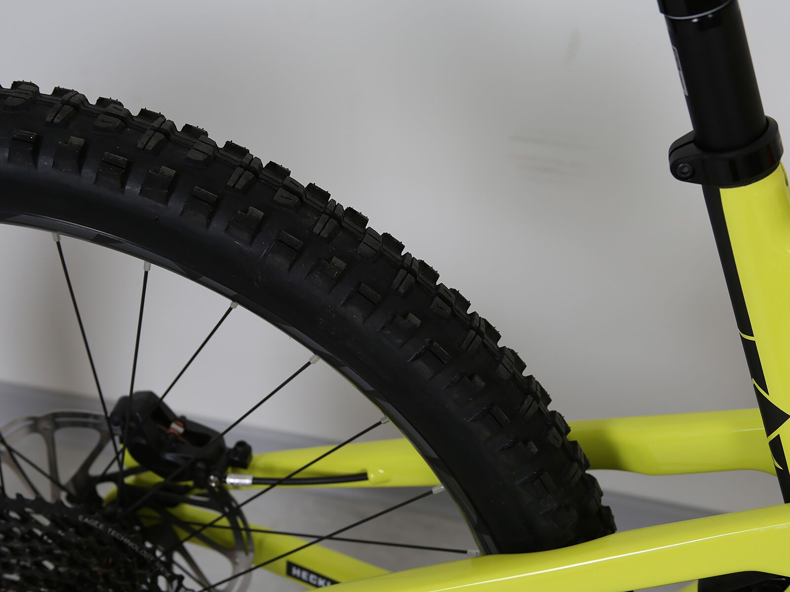 ***2. Wahl*** Santa Cruz Heckler CC S yellowjacket and black 2020 - Bild 5