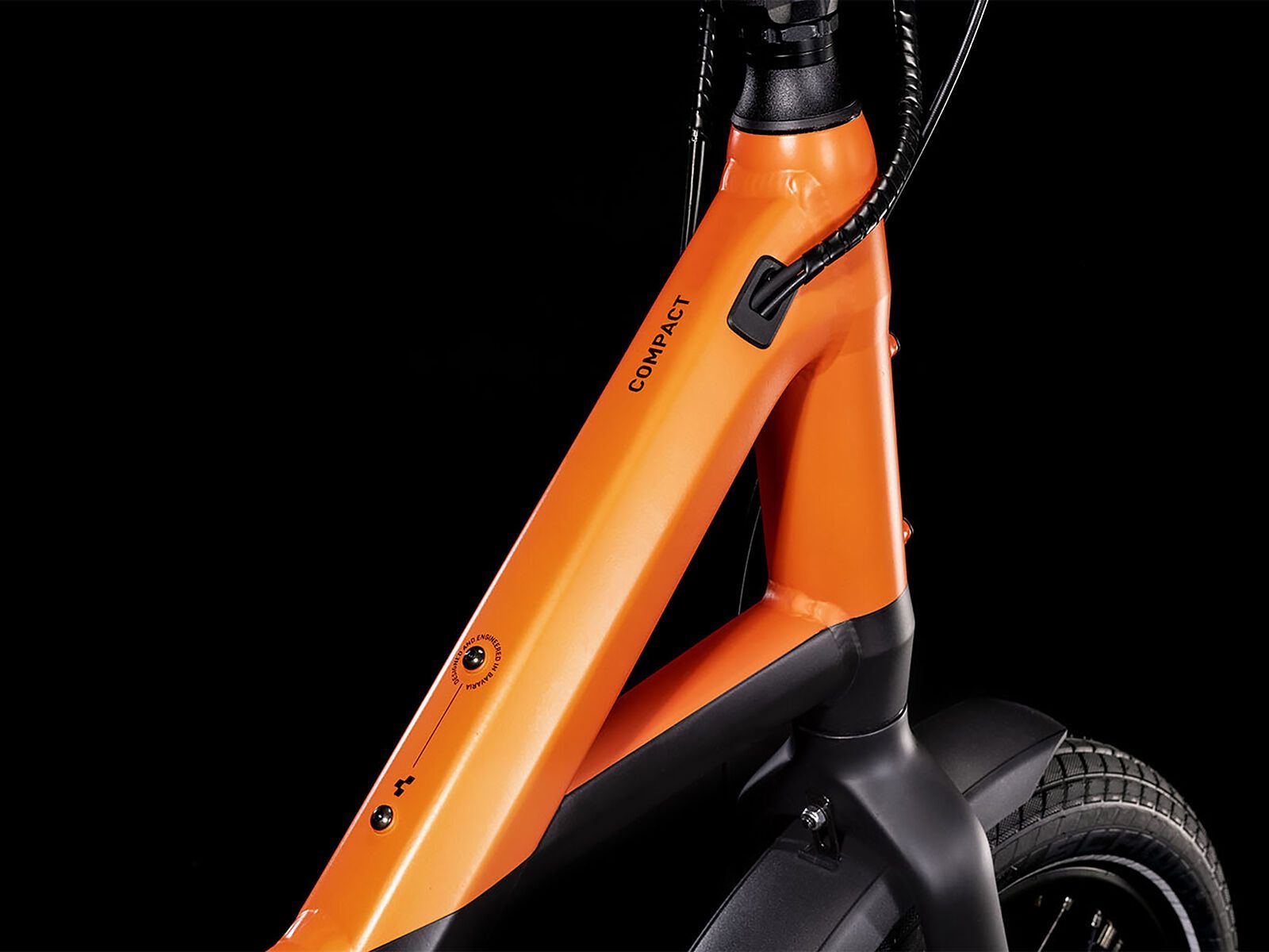 Cube Compact Hybrid 500, black´n´sparkorange - Bild 2