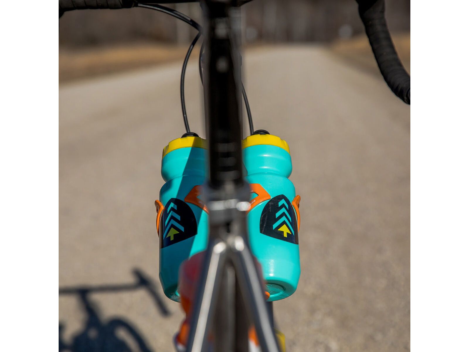 Wolf Tooth B-RAD Double Bottle Adapter, black - Bild 4