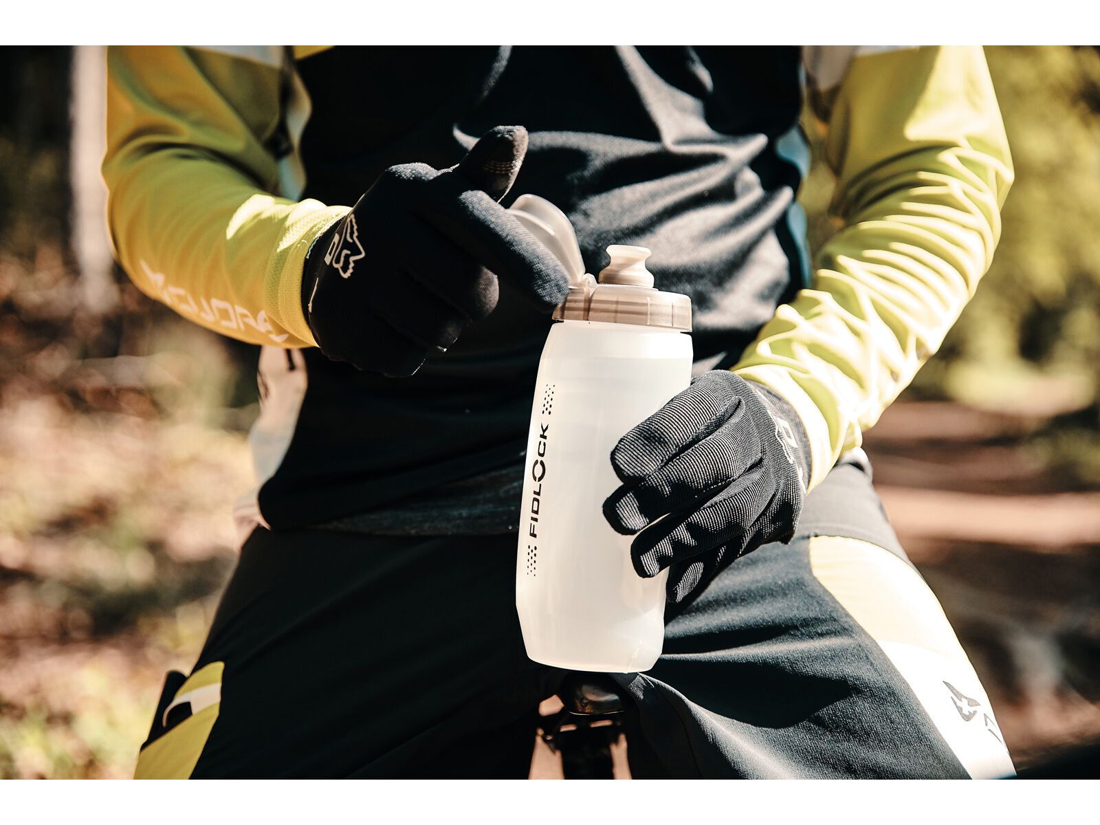 Fidlock Twist Bottle 590 + Bike Base, solid black - Bild 11