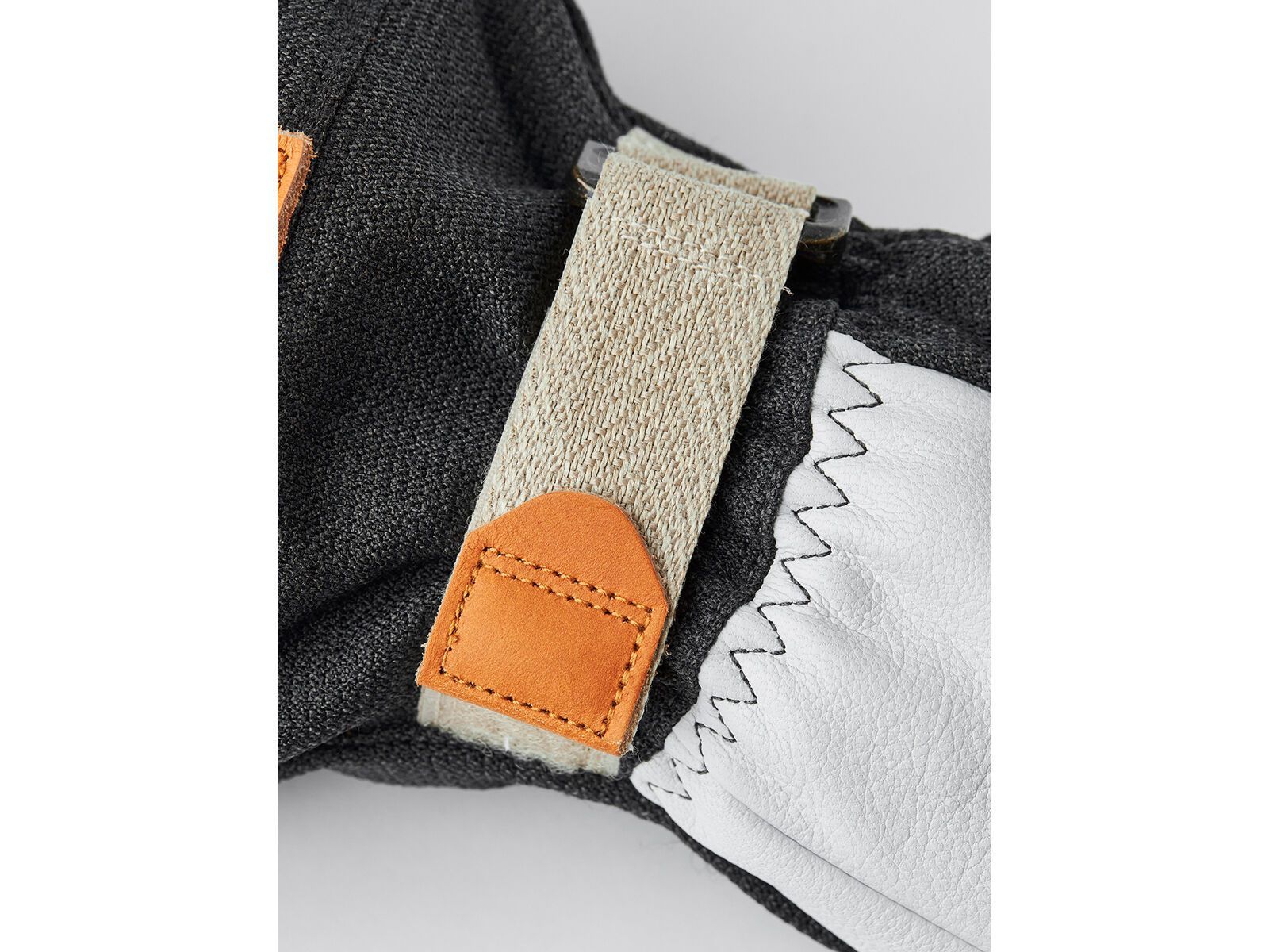 Hestra Army Leather Patrol Gauntlet 5 Finger, charcoal - Bild 4