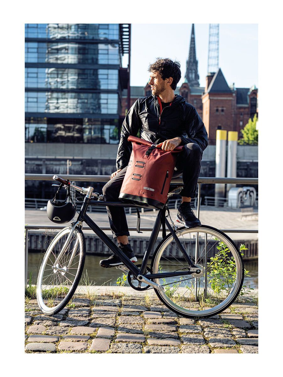 ORTLIEB Commuter-Daypack City 27 L, dark chili - Bild 5