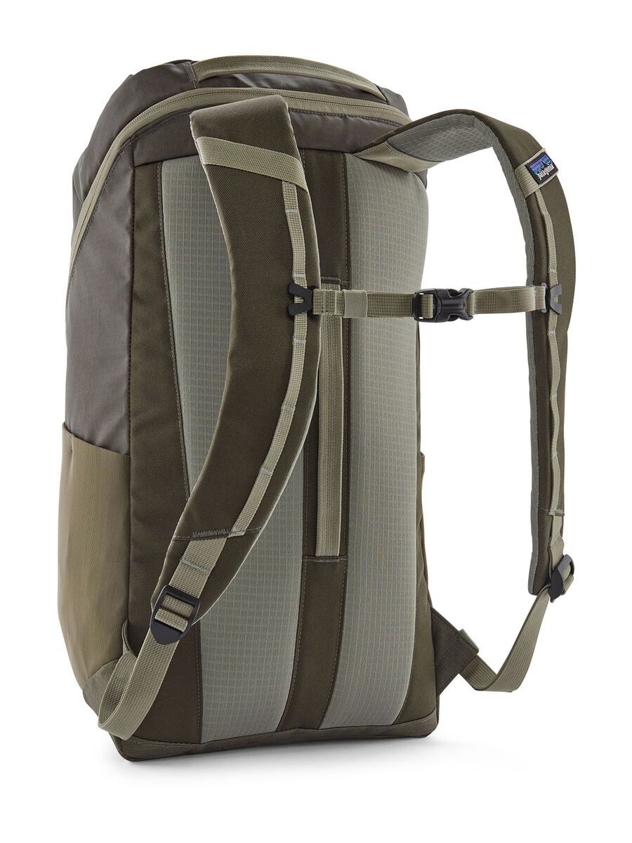 Patagonia Black Hole Pack 25L, basin green - Bild 2