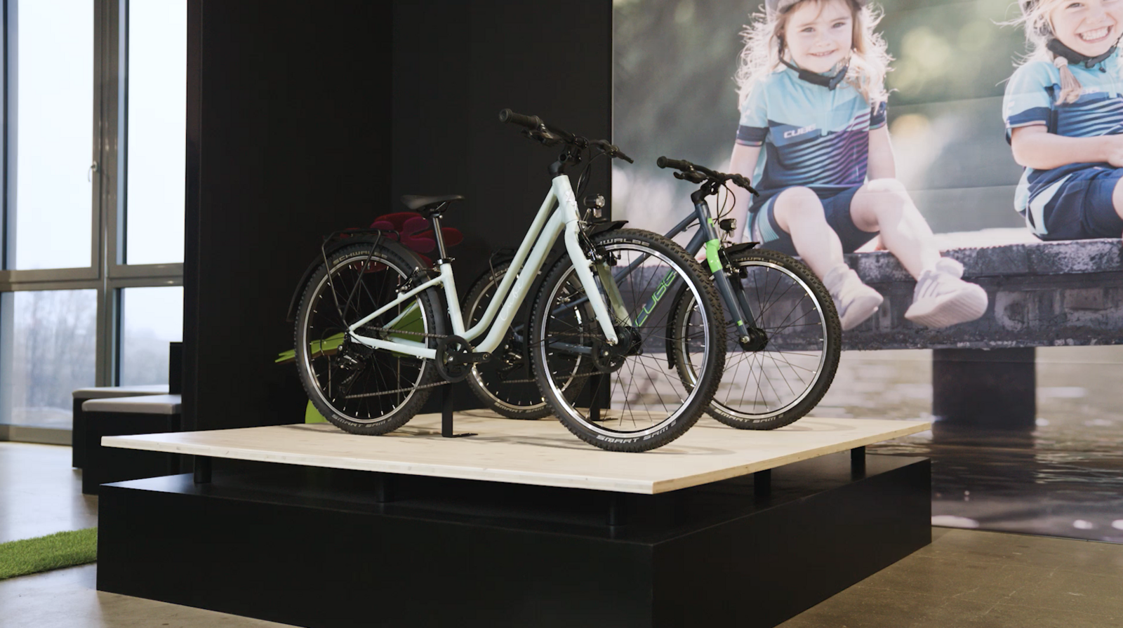 Cube Numove 240 Street, navalblue´n´apple - Video 8