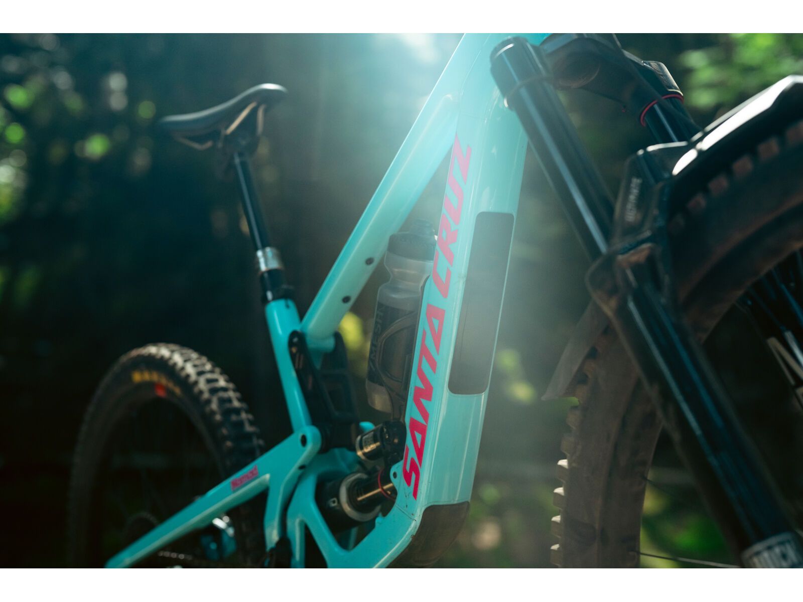 Santa Cruz Nomad CC / X0 AXS / RSV / Coil / MX, gloss aqua magenta - Bild 18