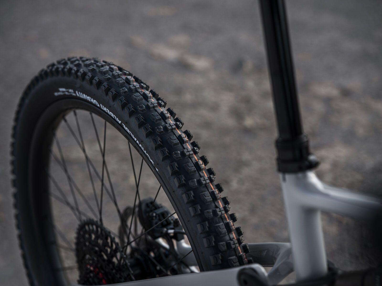 Amflow Amflow PX Carbon Pro - 700 Wh, mondstein‑grau - Bild 21