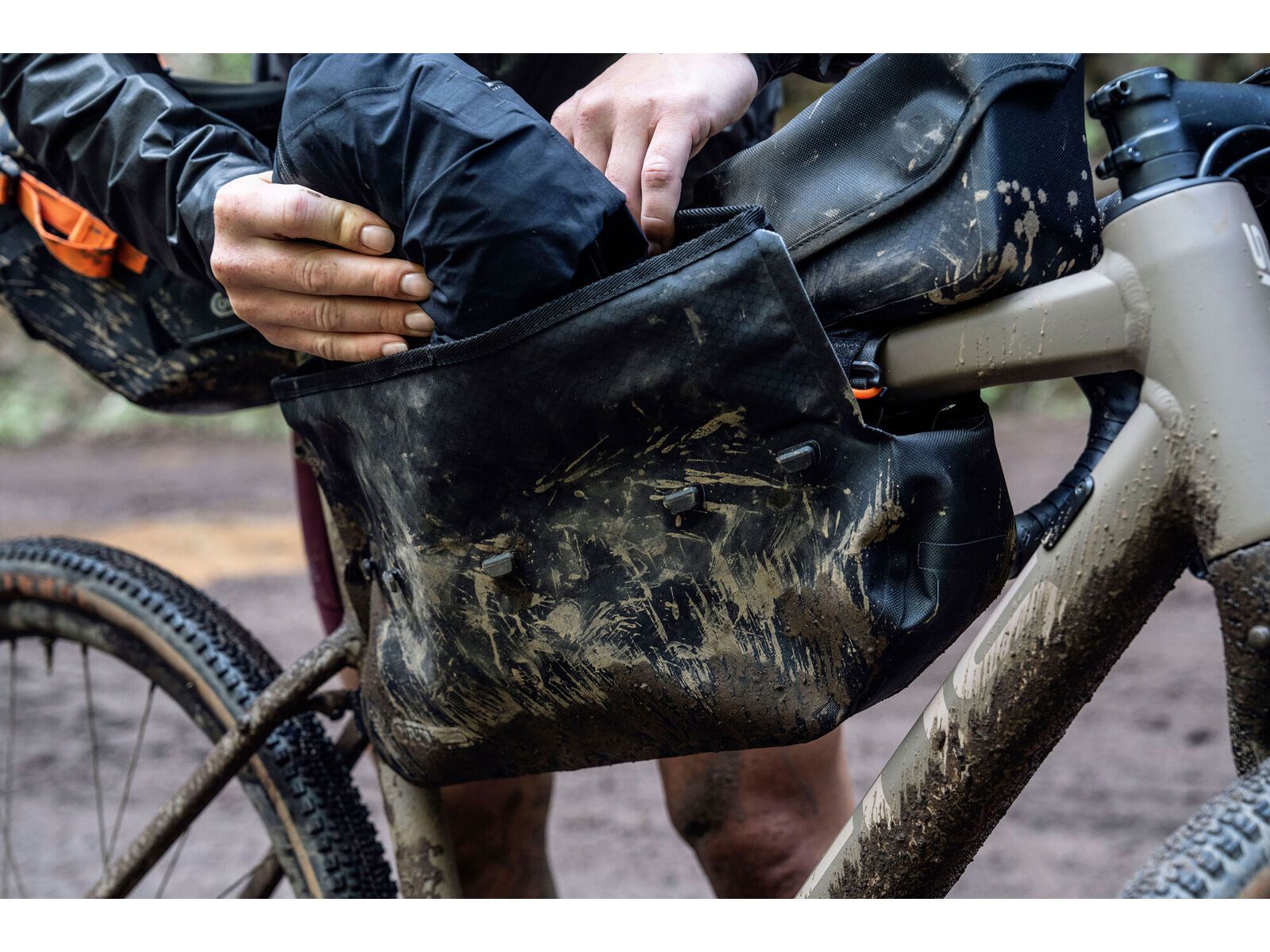 ORTLIEB Frame-Pack Toptube 3 L, dark sand - Bild 13