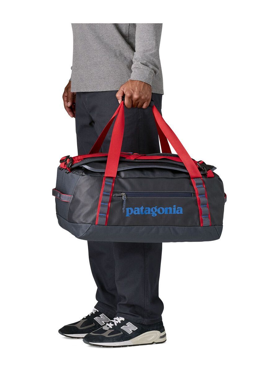 Patagonia Black Hole Duffel 40L, smolder blue w/amanita red - Bild 4