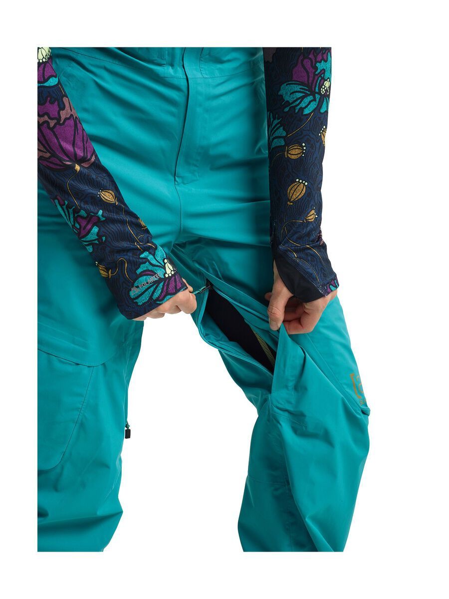 Burton Women's [ak] Gore-Tex Kimmy 2L Bib Pant, green-blue slate - Bild 7