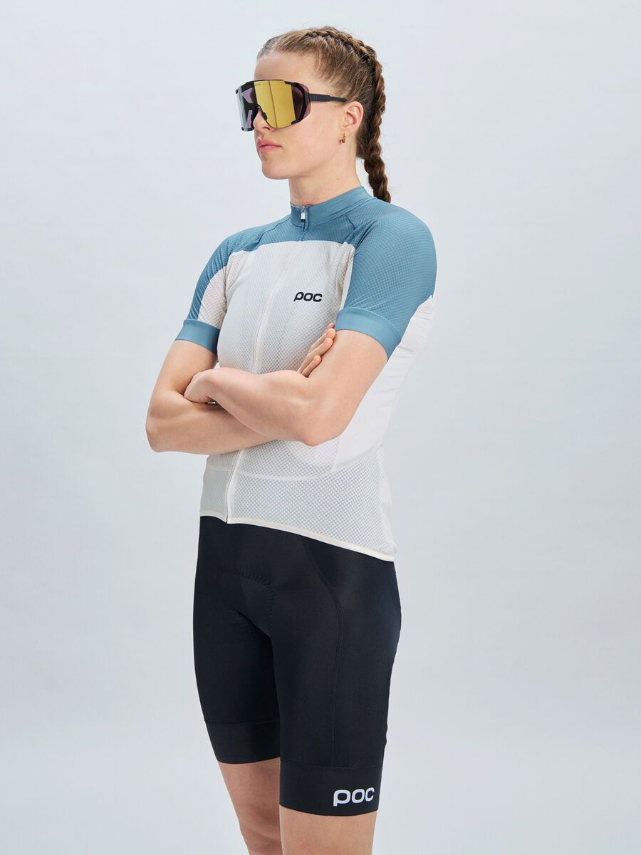 POC W's Essential Road Logo Jersey, okenite off-white/calcite blue - Bild 3