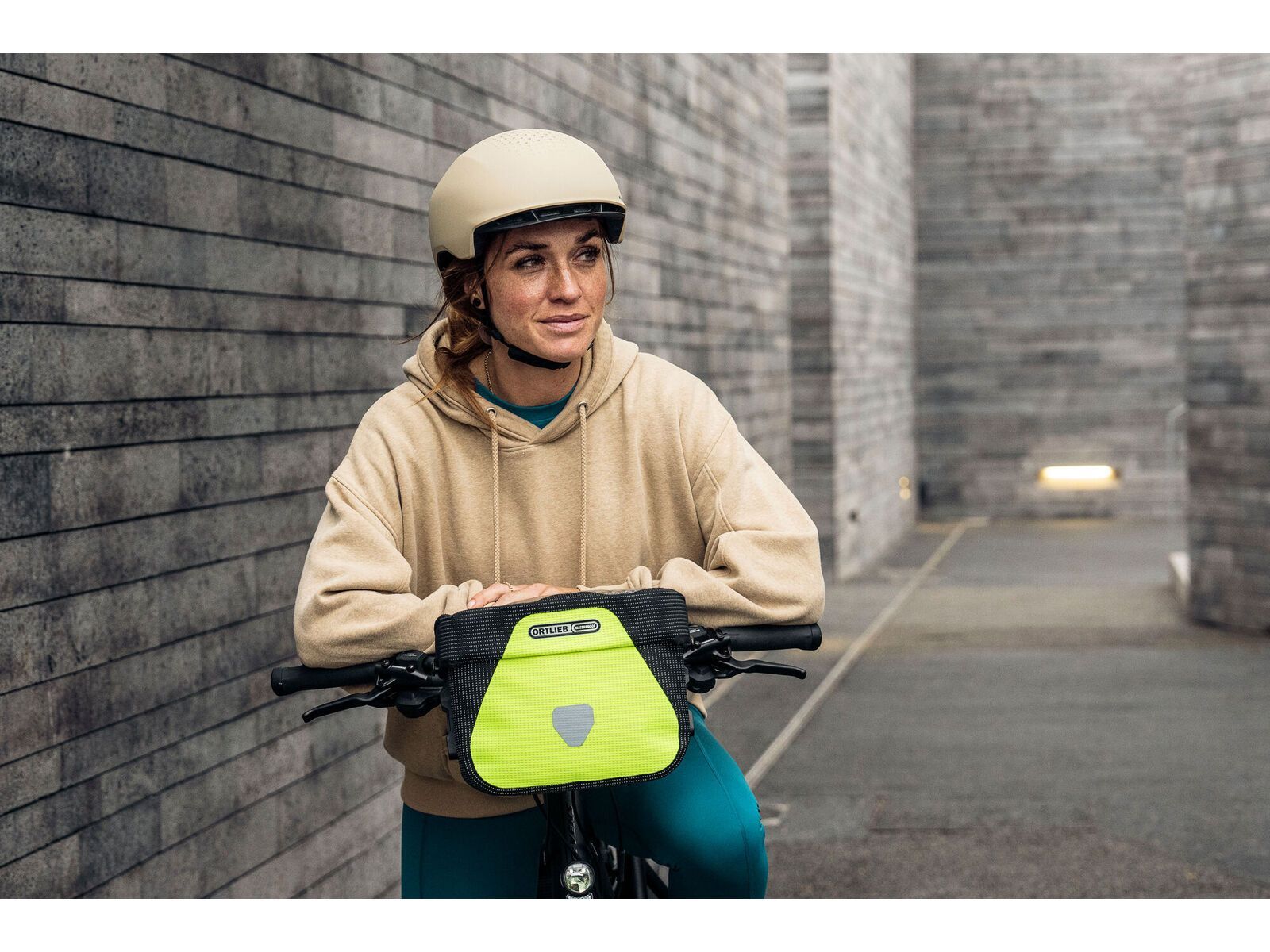 ORTLIEB Ultimate High-Vis 6,5 L, neon yellow - black reflective - Bild 7