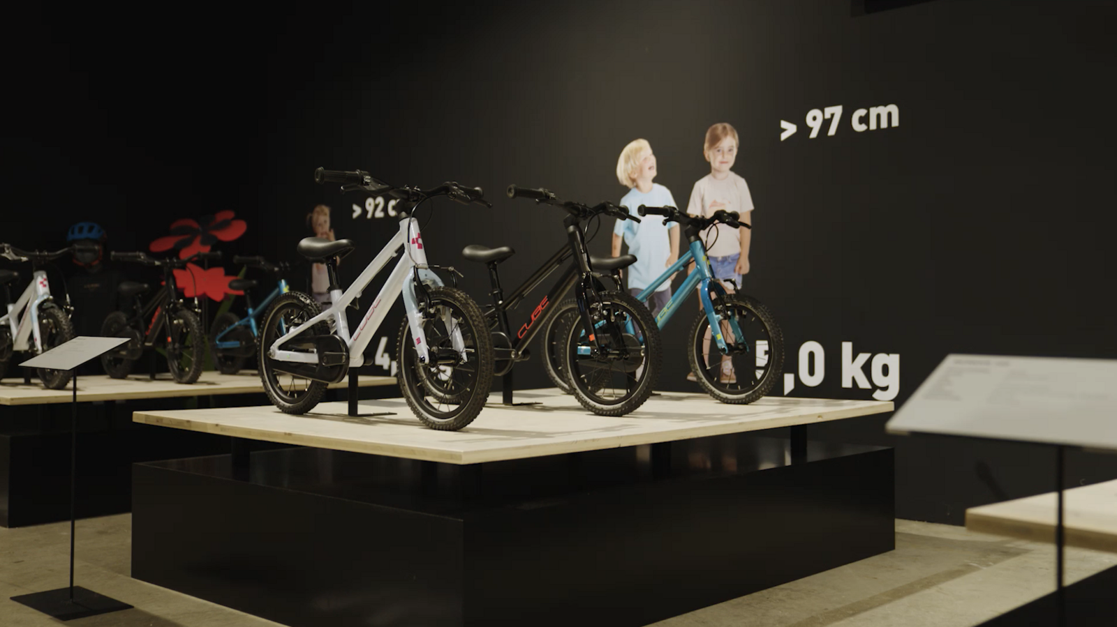 Cube Numove 140, blue´n´lime - Video 6