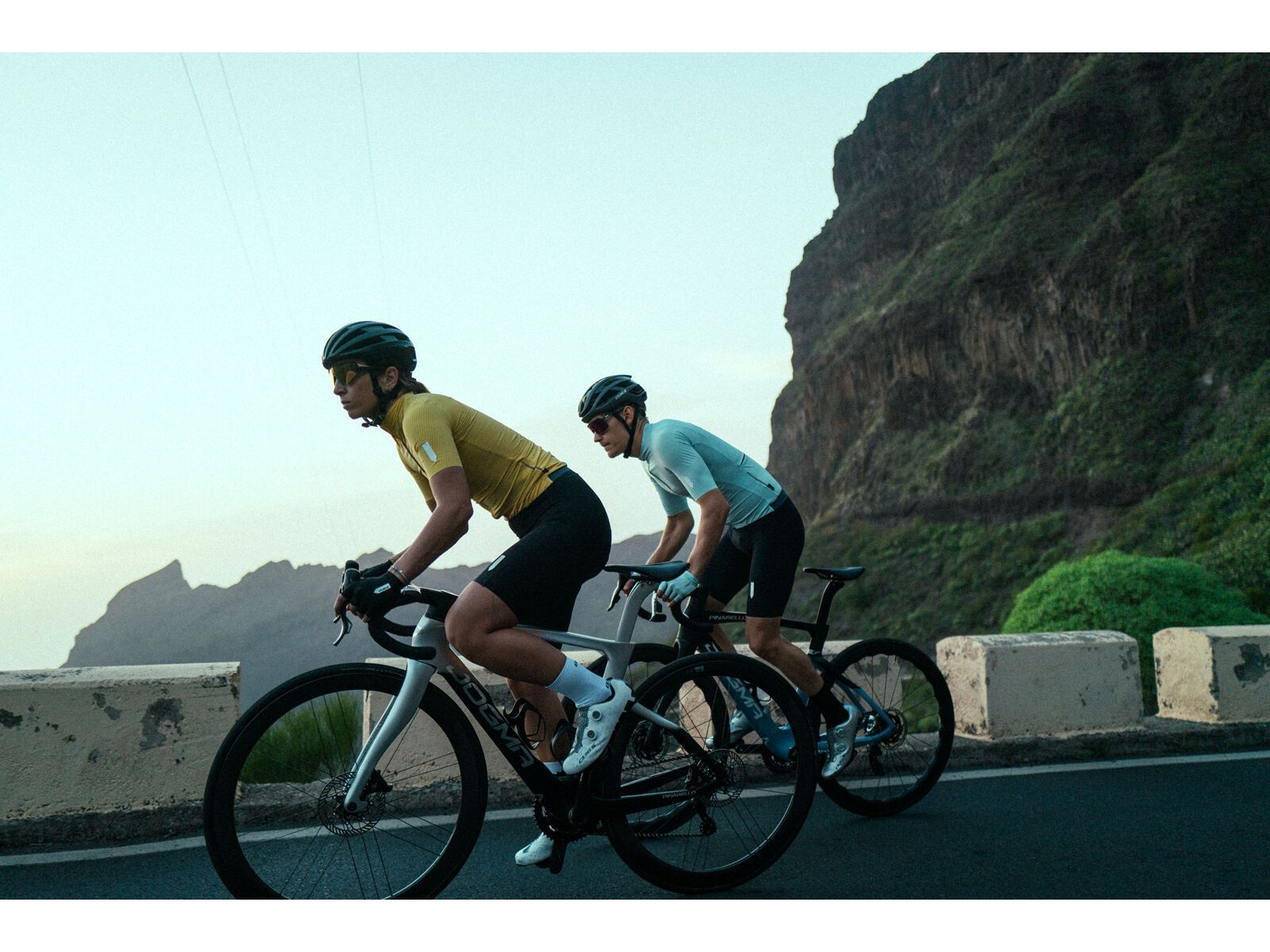 Q36.5 Unique Road Shoes, white - Bild 13