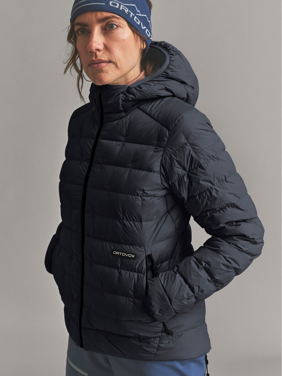 Ortovox DownWool 180 Hooded Jacket W, black raven - Bild 5