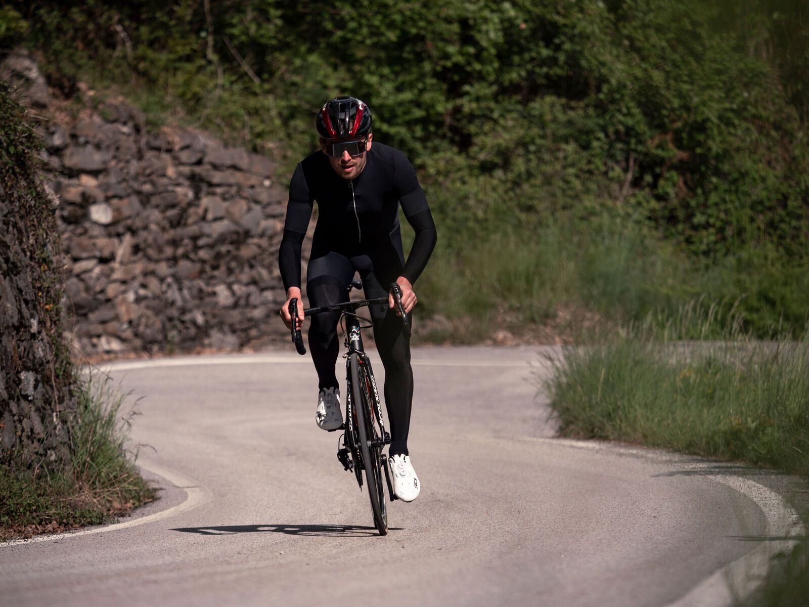 MET Rivale MIPS, black red metallic/glossy - Bild 6