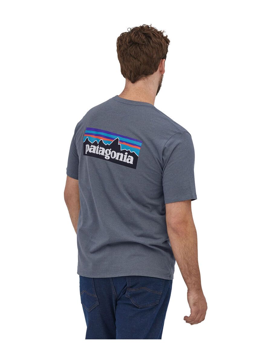Patagonia Men's P-6 Logo Responsibili-Tee, plume grey - Bild 3