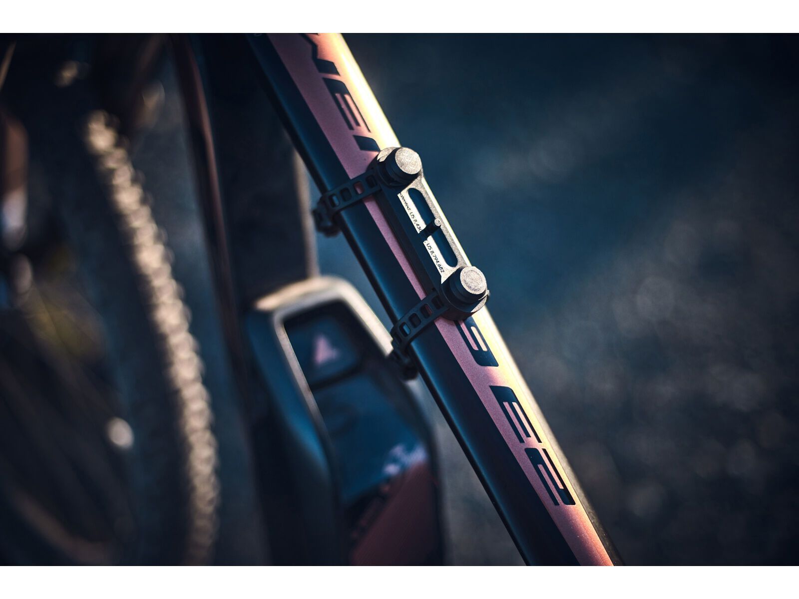 Fidlock Twist Bottle 450 + Uni Base, transparent black - Bild 7