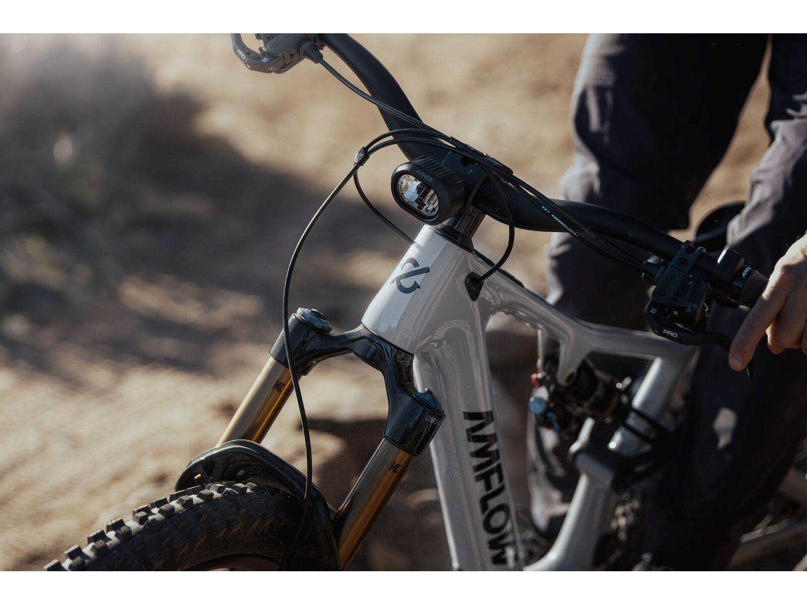 Amflow Amflow PX Carbon Pro - 700 Wh, mondstein‑grau - Bild 7