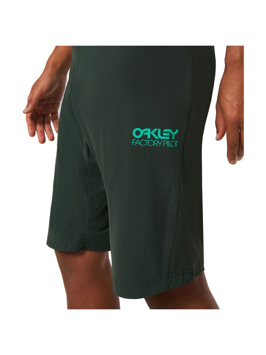 Oakley Factory Pilot RC Short, hunter green - Bild 8