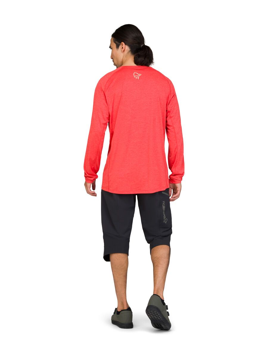 Norrona fjørå equaliser lightweight Long Sleeve M's, paprika - Bild 4