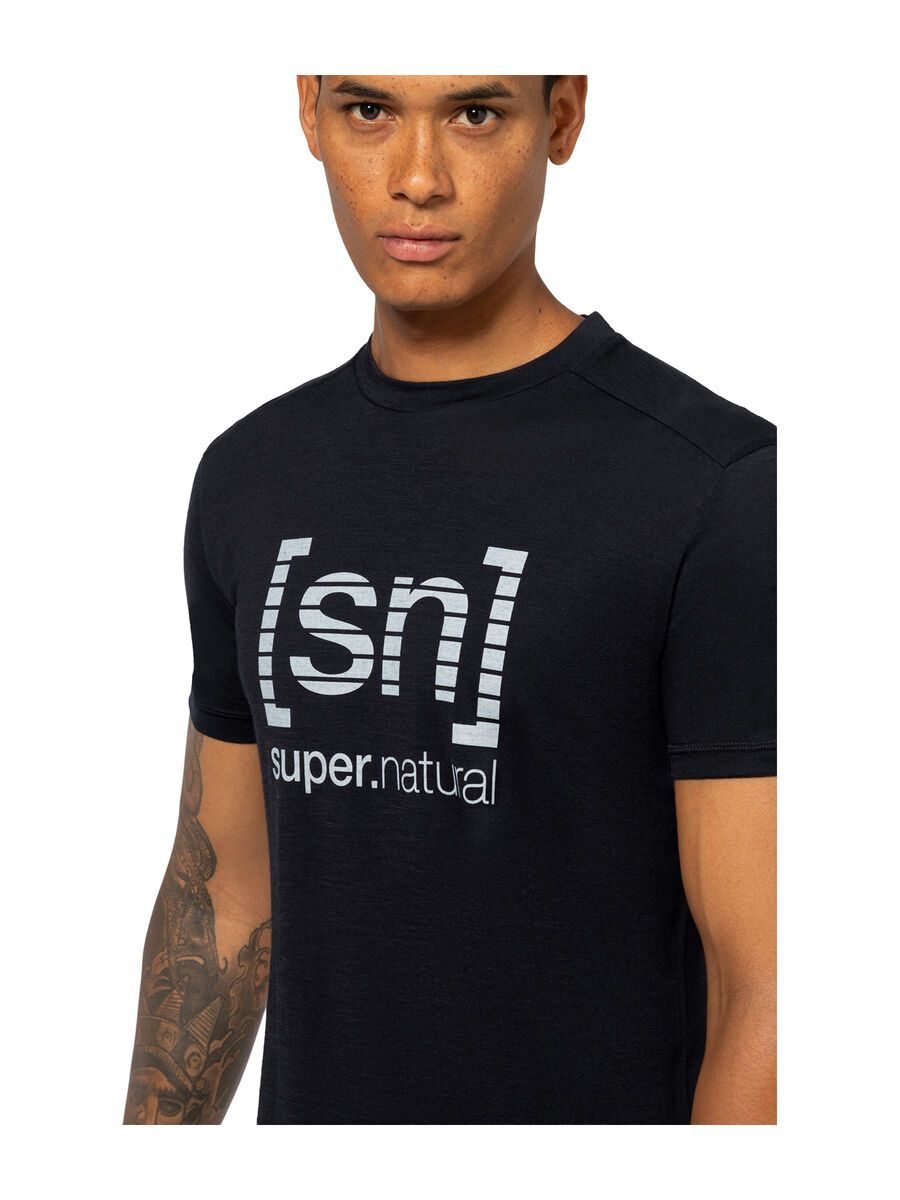super.natural Grid Logo Tee Herren, jet black/vapor grey - Bild 4