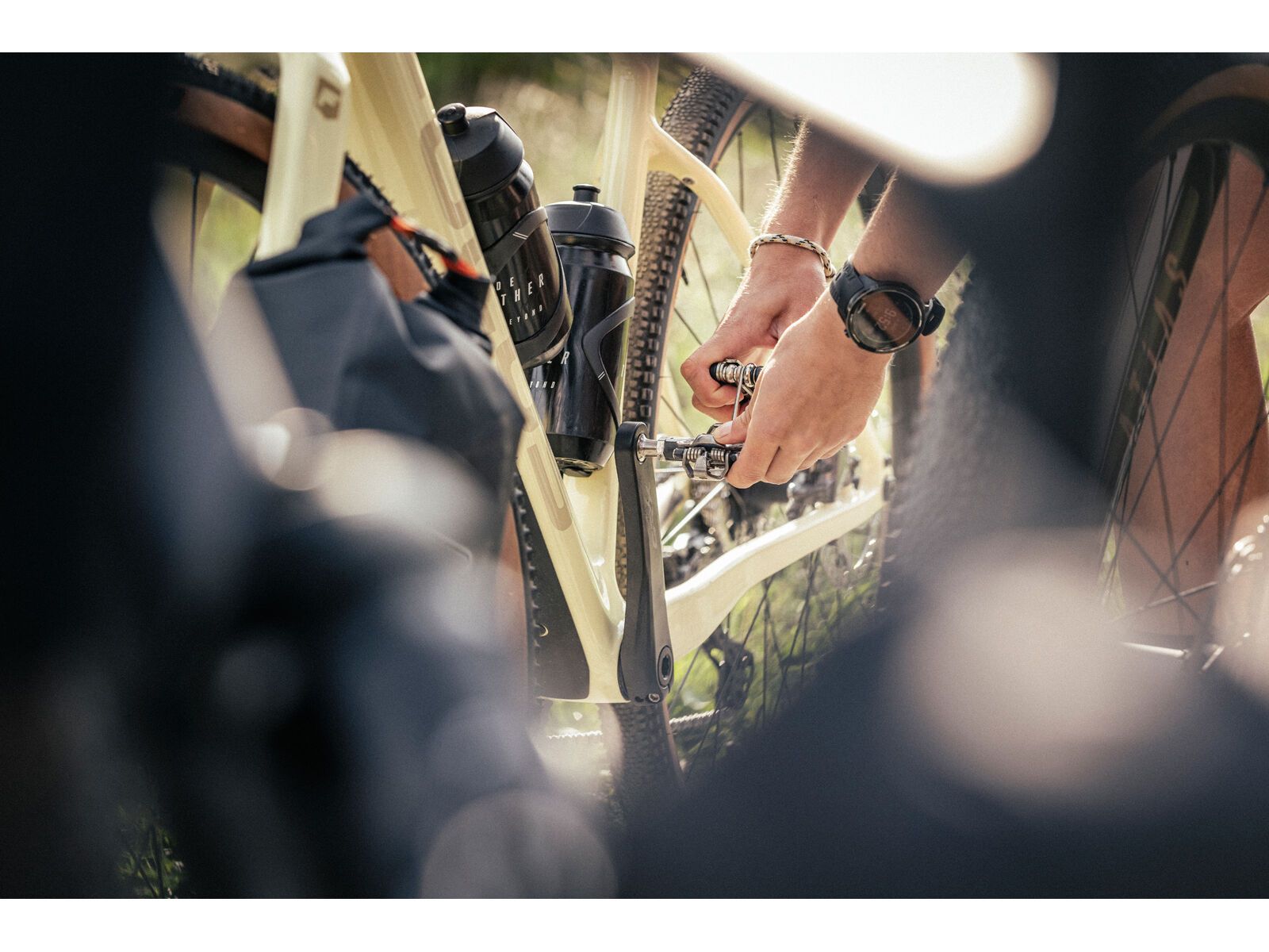 Focus Atlas 8.8, creme white - Bild 17