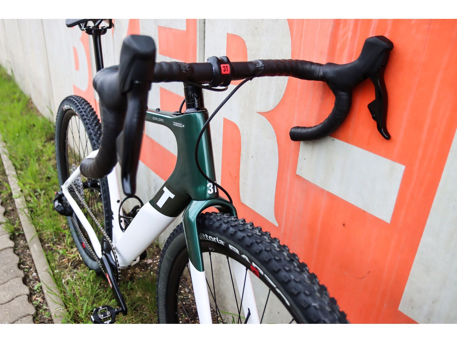 3T Exploro RaceMax Rival XPLR 1x12 650B, emerald/white - Bild 9