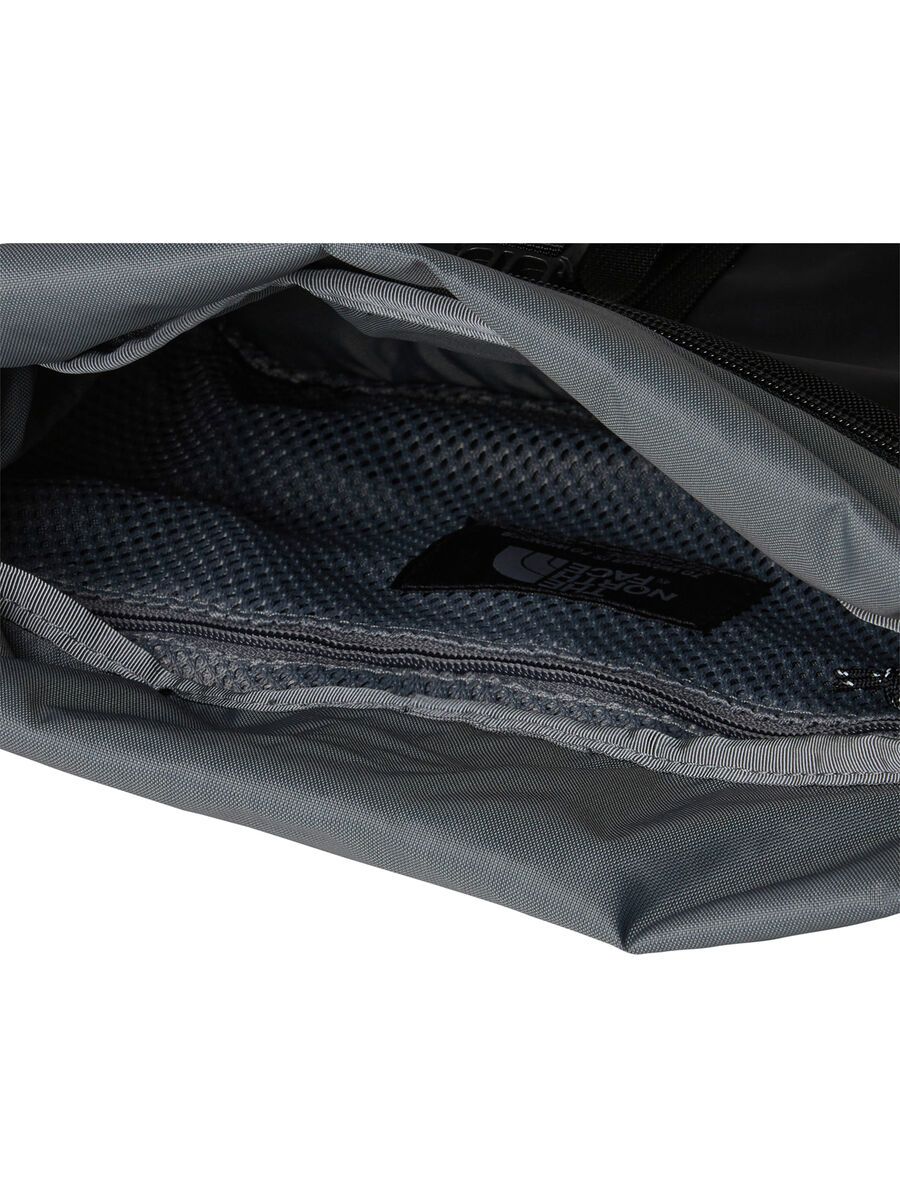 The North Face Base Camp Shoulder Bag, tnf black/asphalt grey/ - Bild 3