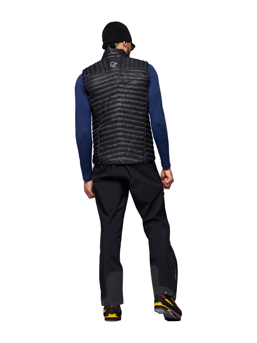 Norrona trollveggen down800 super light Vest M's, caviar black - Bild 6