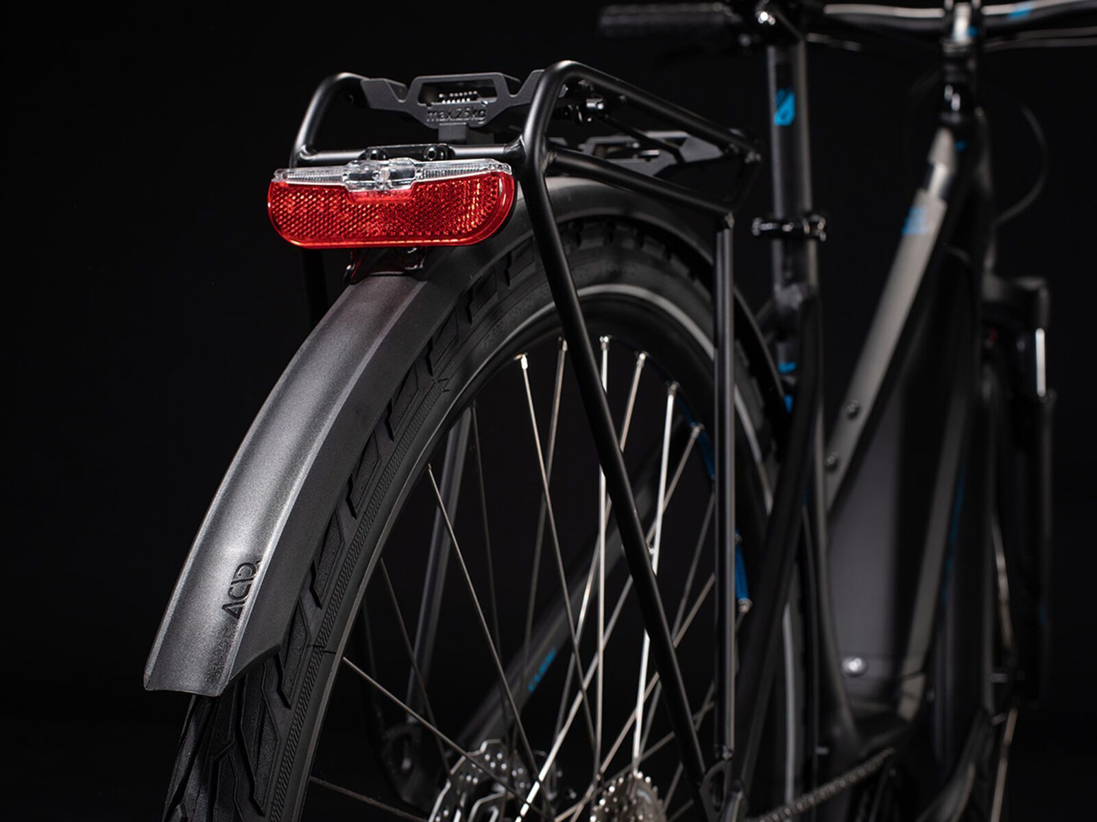 Cube Touring Hybrid ONE 400 Trapeze, black´n´blue - Bild 4