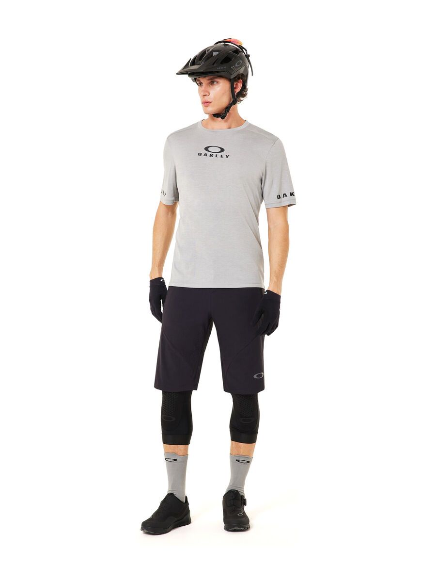 Oakley Seeker Airline Short, blackout - Bild 5