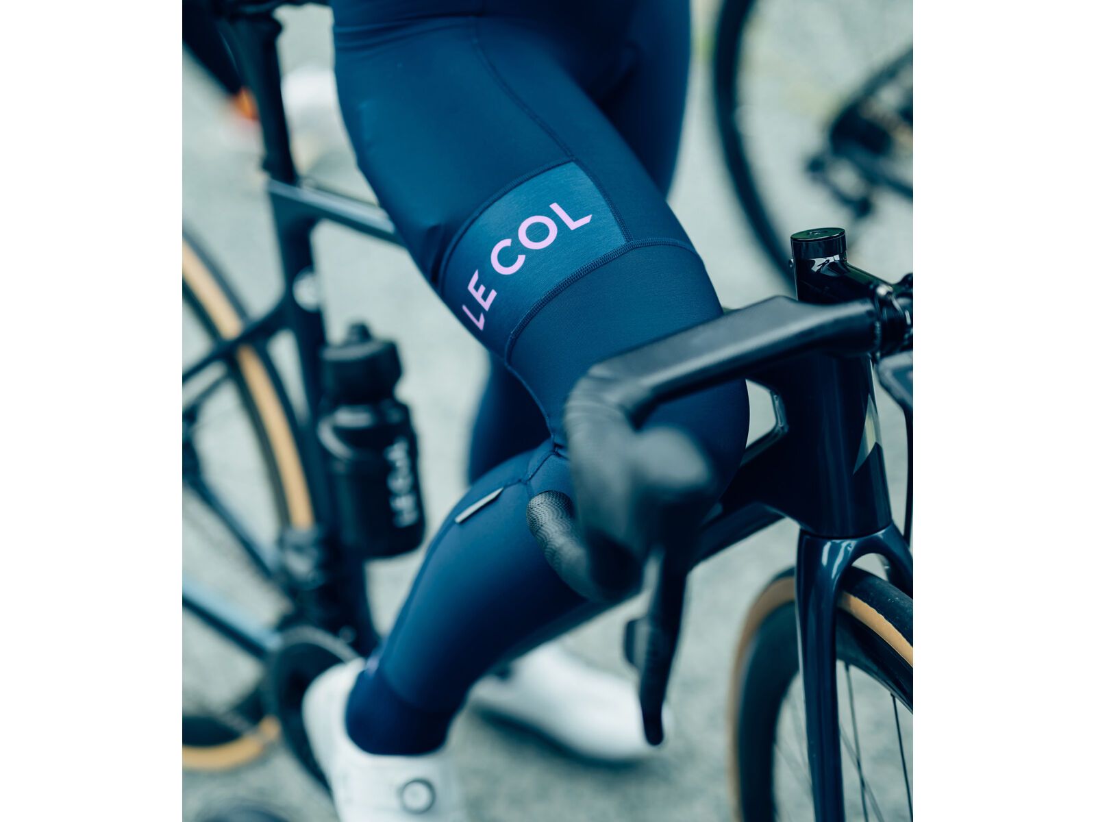 Le Col Womens Sport Cargo Bib Tights, navy/orchid - Bild 12